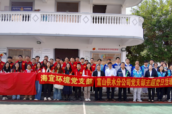 走進(jìn)斗門(mén)石龍村，推動(dòng)“百千萬(wàn)工程”落細(xì)落實(shí)